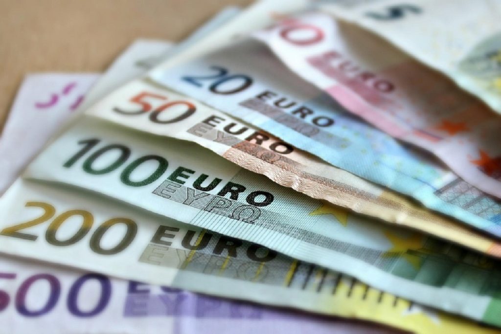 Des euros : crédits immobiliers