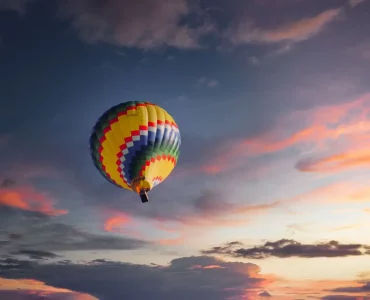 Une montgolfière qui s'échappe