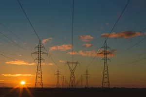 Des poteaux électriques