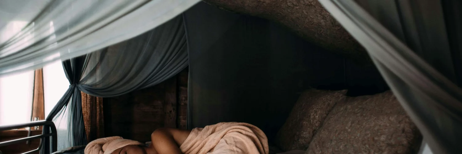 Une femme en train de dormir