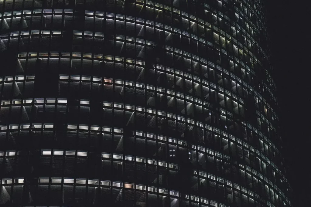 Un siège de banque la nuit