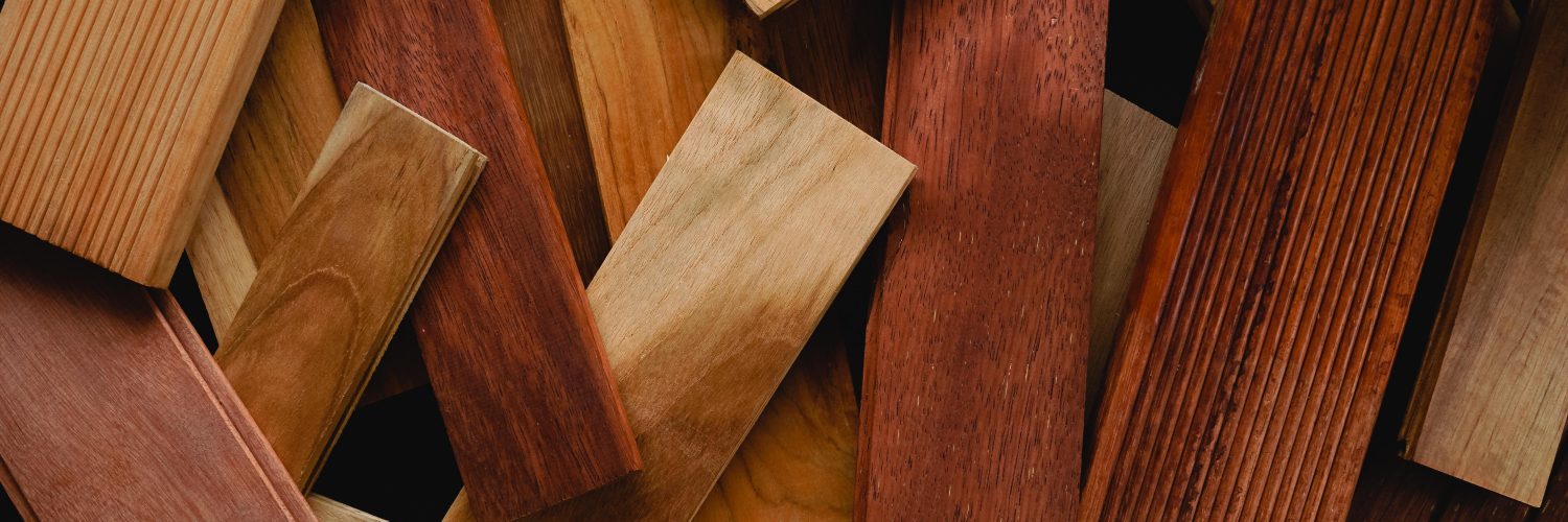 Du parquet en bois arraché : dommage matériel location