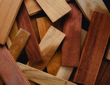 Du parquet en bois arraché : dommage matériel location