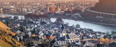 Une ville européenne en été