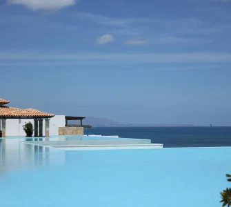 Une villa au DOM TOM avec piscine