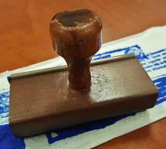 Un cachet de notaire